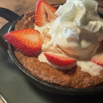 Flecha Cantina - Strawberry Butter cake - Mexican Near Me - Newport Beach, California Flecha Cantina - Strawberry Butter cake - Mexican Near Me - Newport Beach, California