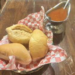 Truco 7 - Bread with salsa