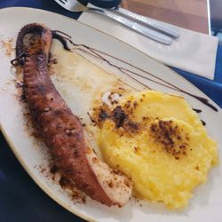 Alta Taverna Picca Dilly - Grilled octopus