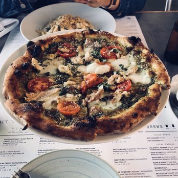 Sixty Vines - Margherita pizza with chicken - New American Near Me - Plano, Texas Sixty Vines - Margherita pizza with chicken - New American Near Me - Plano, Texas