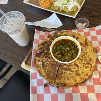 Que Taco - Birria pizza, enchiladas, Horchata - Mexican Near Me - Savage, Minnesota