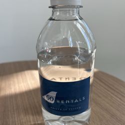 Go Rentals - Two free bottles of water were waiting for me in my rental.