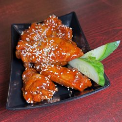 Sizzling Kitchen - Honey Sriracha Wings