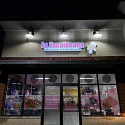 La Zacatecana Gourmet Ice Cream Shop & Mex Snacks - Outside