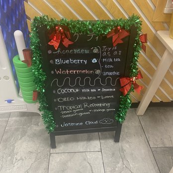 Dinh Tea Oak Park - By the cash register - Bubble Tea Near Me - Lenexa, Kansas
