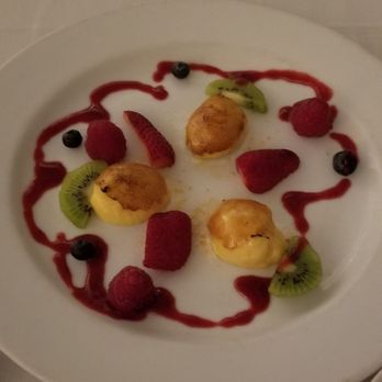 L'Escargot - Creme brulee - French Near Me - Carmel, California L'Escargot - Creme brulee - French Near Me - Carmel, California