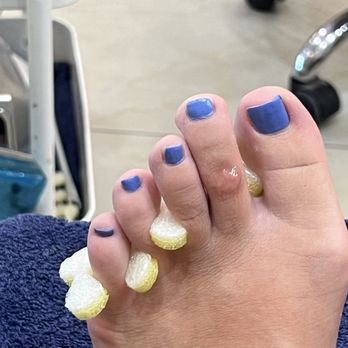 King Nails Royal Oaks - Neosporin on second toe where tech broke my skin - Nail Salons Near Me - Houston, Texas
