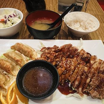 Zakuro - Combination chicken teriyaki and gyoza with white rice, miso soup and salad - Sushi Bars Near Me - Lincoln, California Zakuro - Combination chicken teriyaki and gyoza with white rice, miso soup and salad - Sushi Bars Near Me - Lincoln, California