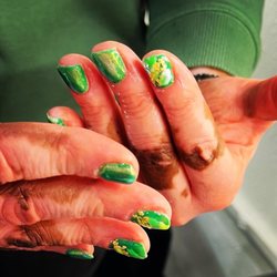 Pink Petals Nail Bar - Gel Manicure