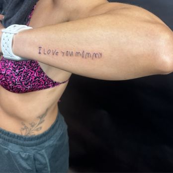 Black Palette Tattoo - Tattoo Near Me - Honolulu, Hawaii Black Palette Tattoo - Tattoo Near Me - Honolulu, Hawaii