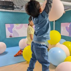 Balloon area with fans
