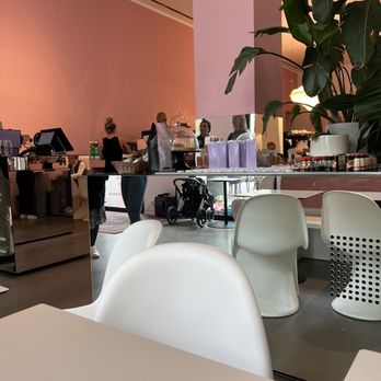 Elaine's Deli - Dining area - Delis Near Me - Frankfurt, HE Elaine's Deli - Dining area - Delis Near Me - Frankfurt, HE