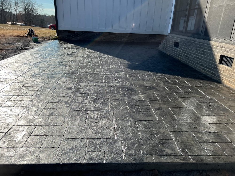 Slide of Guzman Gonzales Construction