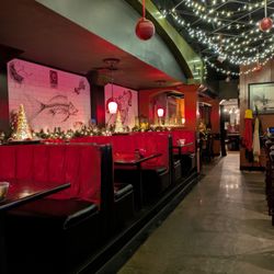 Crabby's Seafood Bar & Grill - Inside Crabby's, Joplin