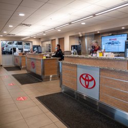 LUTHER BROOKDALE TOYOTA - 34 Photos & 35 Reviews - Auto Repair - 6700 ...