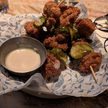 Earls Kitchen + Bar - Nashville chicken skewers - Canadian (New) Near Me - Toronto, Ontario