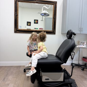 Feinstein Dermatology & Cosmetic Surgery - Dermatologists Near Me - Delray Beach, Florida Feinstein Dermatology & Cosmetic Surgery - Dermatologists Near Me - Delray Beach, Florida