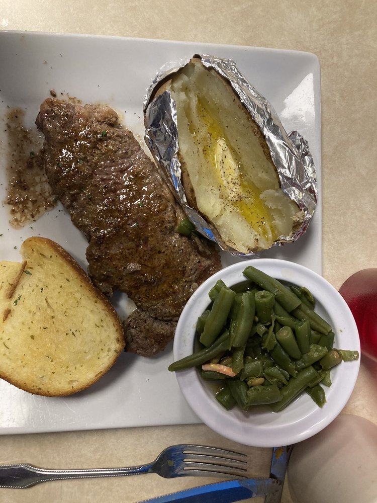 JEM’S STEAKHOUSE 1008 W Dallas St, Buffalo, Missouri Cocktail Bars