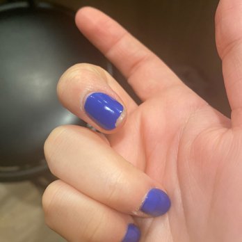 Styland Beauty - Chipped nail, edges around my nails have been messed up since - Hair Salons Near Me - Philadelphia, Pennsylvania