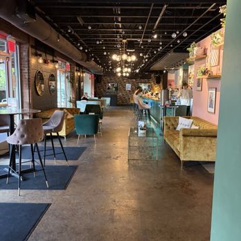 Killjoy - Killjoy interior - Cocktail Bars Near Me - Raleigh, North Carolina