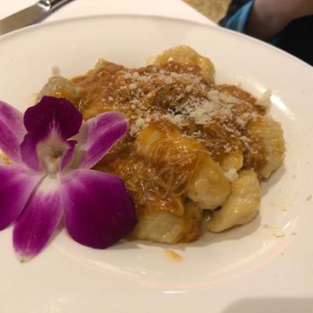 Vetro Restaurant & Lounge - Gnocchi do patate - Italian Near Me - Howard Beach, New York Vetro Restaurant & Lounge - Gnocchi do patate - Italian Near Me - Howard Beach, New York