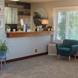Florence Denture& Implant Clinic - Serene waiting area