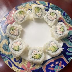Maki Sushi - California Roll