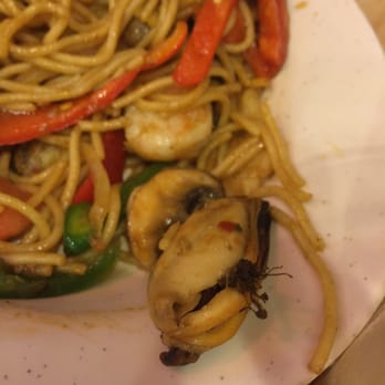 Noodle World - Something "muscle or seaweed " ...lol - Chinese Near Me - Alhambra, California