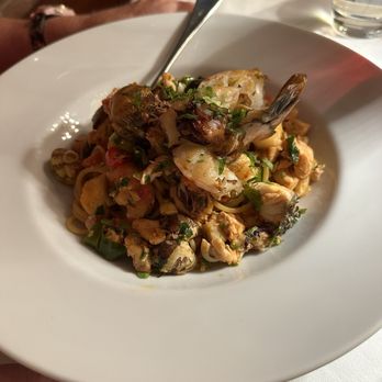Ristorante Danieli - Spaghetti with seafood - Italian Near Me - Vienna, 9