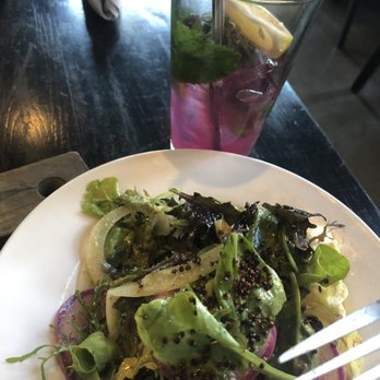 Magpie Cafe - Blueberry Mint Soda with a surprisingly good side salad - New American Near Me - Sacramento, California Magpie Cafe - Blueberry Mint Soda with a surprisingly good side salad - New American Near Me - Sacramento, California
