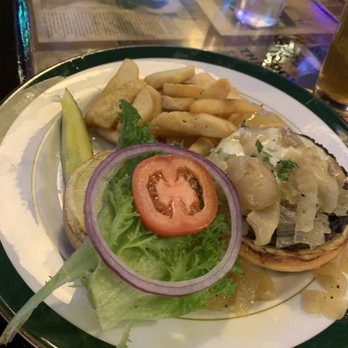 Papous Tap & Grille - Bison Burger - Pizza Near Me - Aurora, Ohio Papous Tap & Grille - Bison Burger - Pizza Near Me - Aurora, Ohio