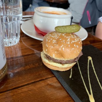 Summit House Restaurant - Kobe beef slider - American Near Me - Enumclaw, Washington