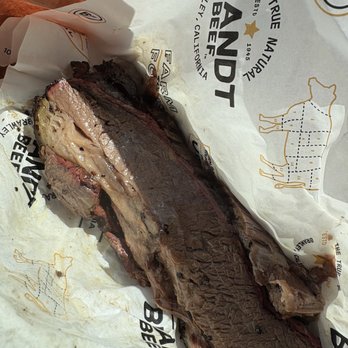 Ray’s BBQ - 1/2 lean and slice of fatty brisket - Barbeque Near Me - Huntington Park, California Ray’s BBQ - 1/2 lean and slice of fatty brisket - Barbeque Near Me - Huntington Park, California