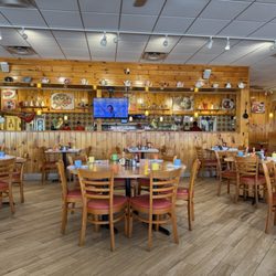 Skillets - Ft. Myers - Cypress Trace - Inside