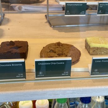 Starbucks - cookie and brownies - Coffee & Tea Near Me - Syosset, New York Starbucks - cookie and brownies - Coffee & Tea Near Me - Syosset, New York