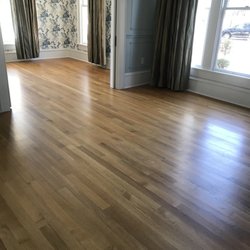 Trevino housekeeping service - Wood floor clean