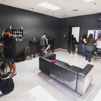 Movement Academy - Lounge area parents hanging out watching/waiting for their kids - Brazilian Jiu-jitsu Near Me - Henderson, Nevada Movement Academy - Lounge area parents hanging out watching/waiting for their kids - Brazilian Jiu-jitsu Near Me - Henderson, Nevada