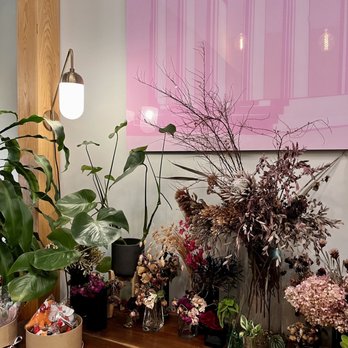 Kunst Coffee Haus - Inside - Coffee & Tea Near Me - Bayside, New York Kunst Coffee Haus - Inside - Coffee & Tea Near Me - Bayside, New York