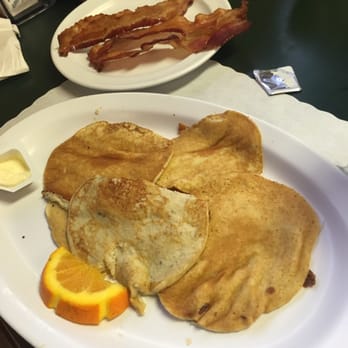 Sunrise Grill - gluten-free banana pancakes with bacon - American Near Me - Boone, North Carolina Sunrise Grill - gluten-free banana pancakes with bacon - American Near Me - Boone, North Carolina