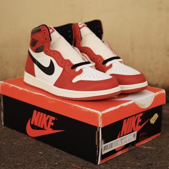 where do they sell jordan 1 near me
