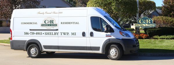 C & R Plumbing & Heating Logo