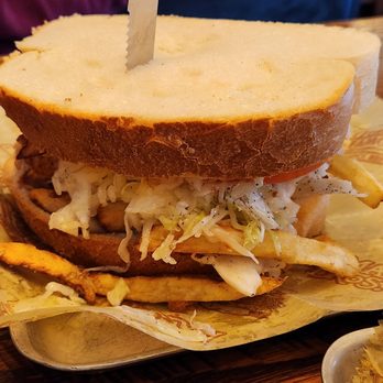 Primanti Bros. Restaurant and Bar - Sandwiches Near Me - Lancaster, Pennsylvania