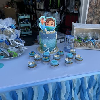 The Enchanted Cake - Custom Cakes Near Me
