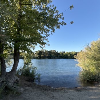 1. American River Parkway - Howe Access