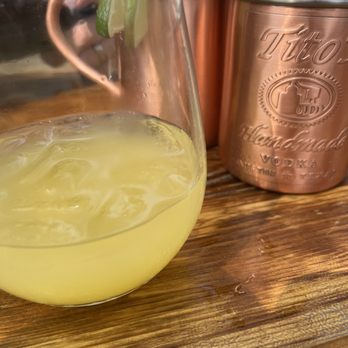 Molly's in Soulard - White sangria and Moscow mule - Pubs Near Me - St. Louis, Missouri Molly's in Soulard - White sangria and Moscow mule - Pubs Near Me - St. Louis, Missouri
