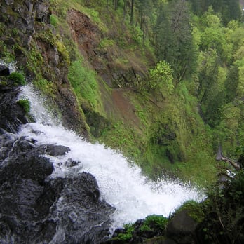 Multnomah Falls - Overlooking the top of the Multnomah Falls... - Hiking Near Me - Bridal Veil, Oregon Multnomah Falls - Overlooking the top of the Multnomah Falls... - Hiking Near Me - Bridal Veil, Oregon