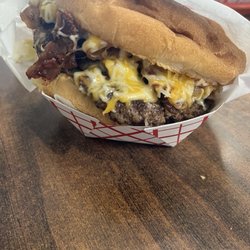Burgers & Fries - Cowboy burger