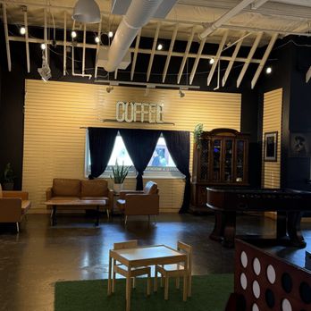 Late Mouse Coffee - Cozy place to sit or play games - Coffee & Tea Near Me - Folsom, California