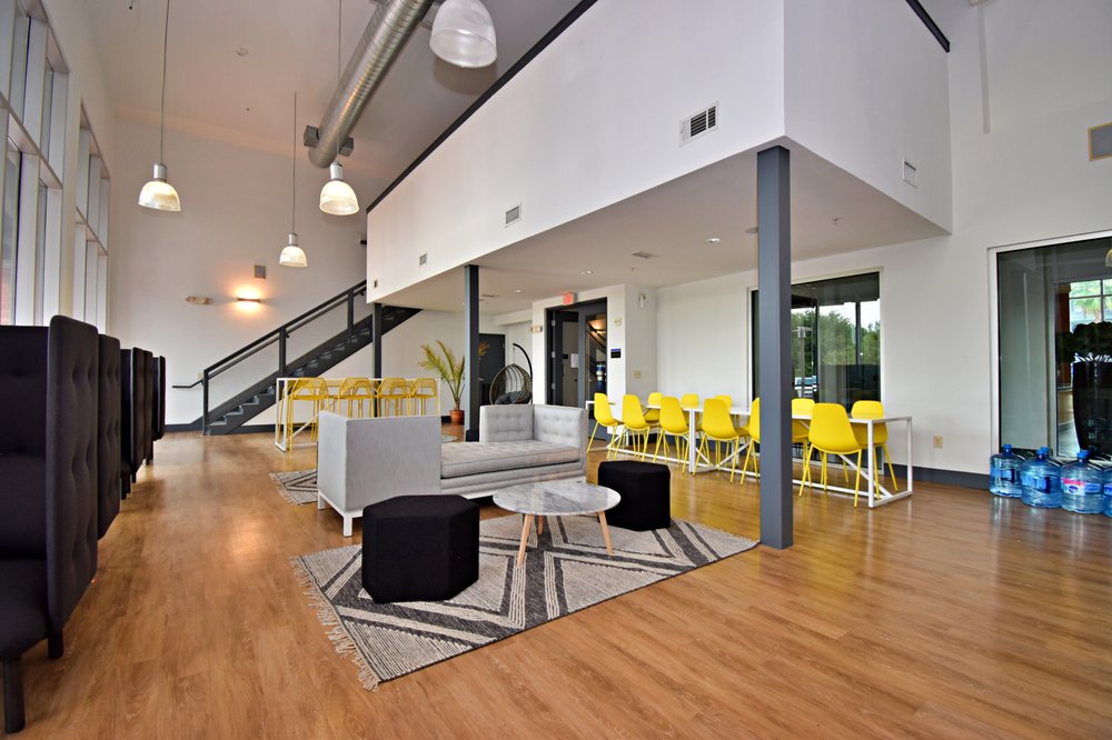 THE LOFTS AT WOLF PEN CREEK Updated October 2024 11 Reviews 614