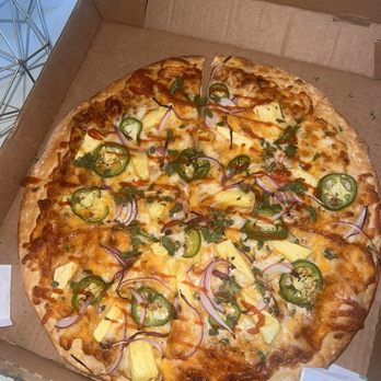 Pour House Pints And Pies - Spicy BBQ (no meat) - Pizza Near Me - Austin, Texas Pour House Pints And Pies - Spicy BBQ (no meat) - Pizza Near Me - Austin, Texas